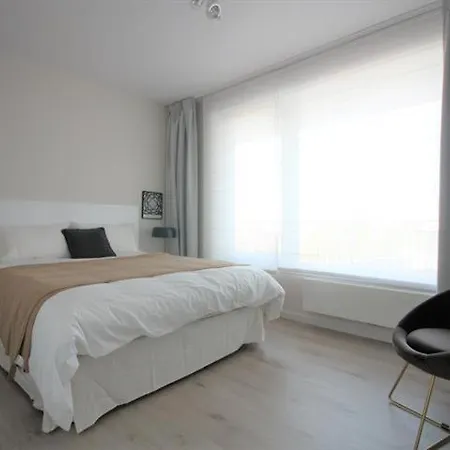 Skyline Quick Cozy Weekend Homestay *